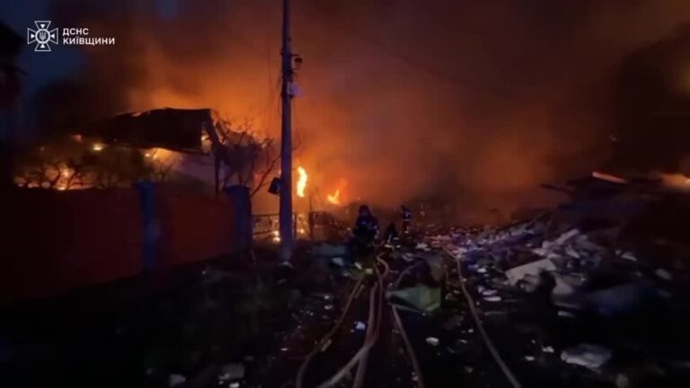 russia-lanca-maior-ataque-aereo-contra-ucrania-e-mata-pelo-menos-12-pessoas