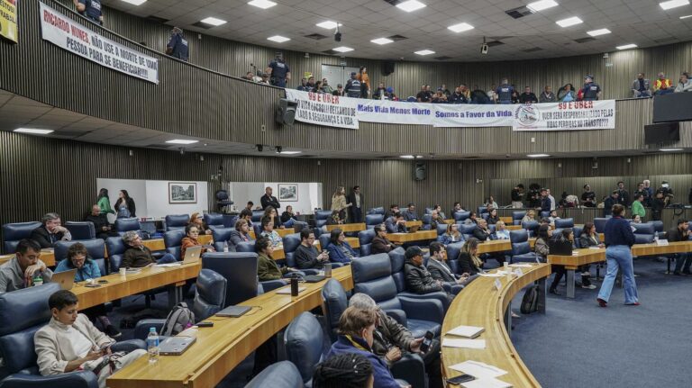 base-de-nunes-sinaliza-regulamentacao-de-mototaxi-por-app-em-sp