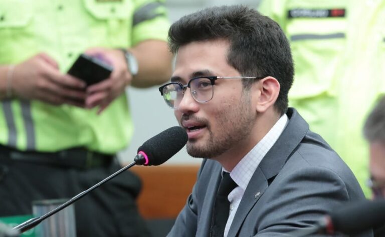 parlamentares-acionam-mpf-contra-musicas-de-poze-e-oruam