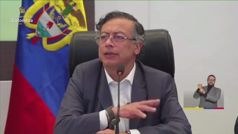 colombia:-presidente-promete-“cacar”-responsavel-por-balear-rival-politico