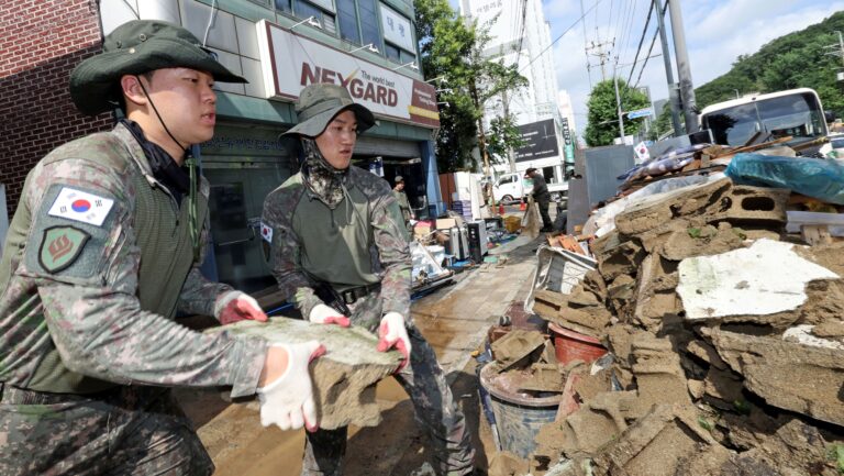 chuvas-na-coreia-do-sul-deixam-ao-menos-17-mortos