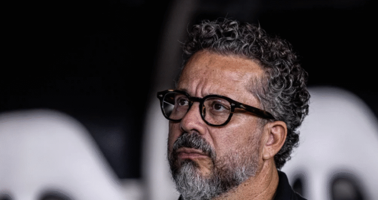 santos-demite-cleber-xavier-apos-goleada-sofrida-para-o-vasco